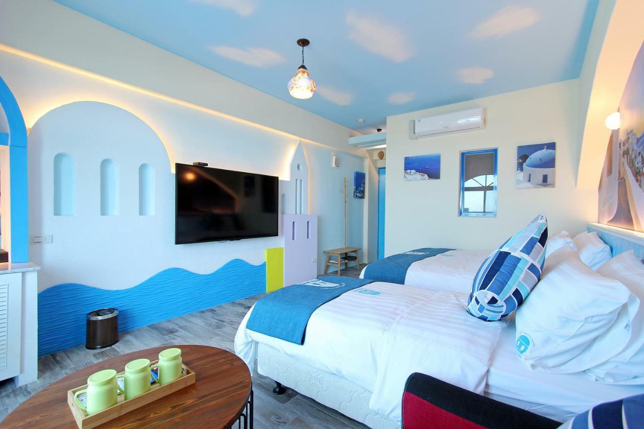 White Mediterranean Dahan Exterior photo